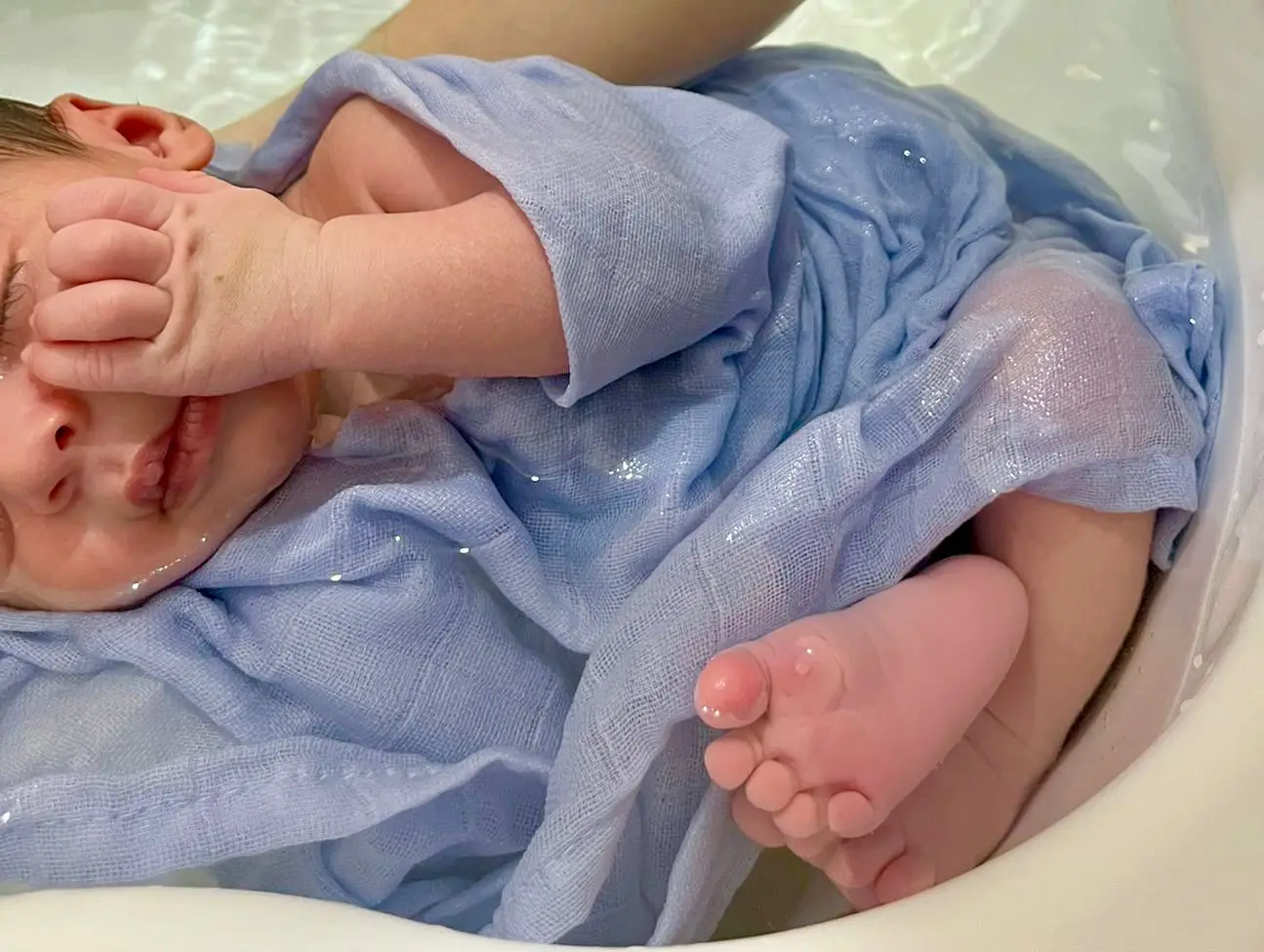 Vie l'Instant – accompagnement périnatal bain thérapeutique bébé Île-de-France